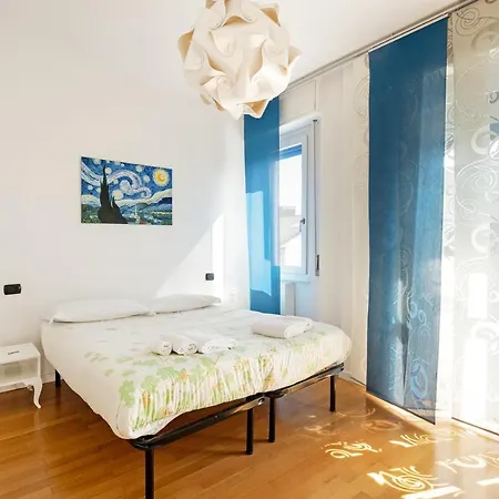 Joivy Lovely Flat For 4 With Balcony Near Porta Romana Apartment Milan