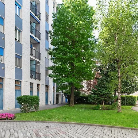 Joivy Lovely Flat For 4 With Balcony Near Porta Romana Апартаменты *